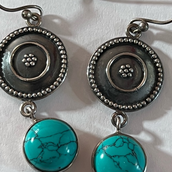 TURQUOISE AND STERLING SILVER DANGLE EARRINGS - Picture 10 of 10
